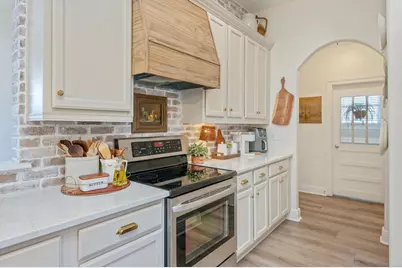 354 E Club House Drive E, Freeport, FL 32439 - Photo 7