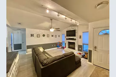 309 Springwood Circle, Crestview, FL 32536 - Photo 11