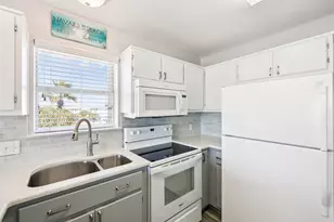 7464 Sunset Harbor Dr, Navarre, FL 32566 - Photo 9