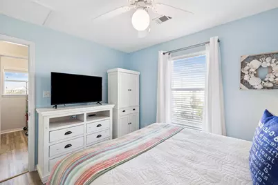 7464 Sunset Harbor Drive #APT 133, Navarre, FL 32566 - Photo 19