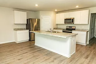 202 Laurel Hl St, Crestview, FL 32539 - Photo 5