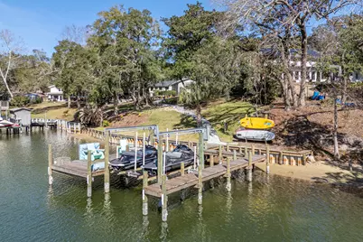 912 Woodbriar Court, Fort Walton Beach, FL 32547 - Photo 1