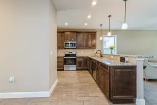 2B Newcastle Dr, Fort Walton Beach, FL 32547 - Photo 7