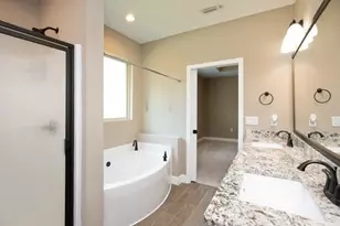 2B Newcastle Dr, Fort Walton Beach, FL 32547 - Photo 33