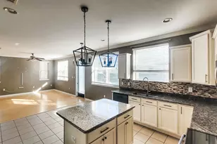 898 Solimar Way, Mary Esther, FL 32569 - Photo 7