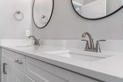 8425 Tippin Avenue, Pensacola, FL 32514 - Photo 7