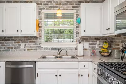 3010 Windsor Circle, Crestview, FL 32539 - Photo 7