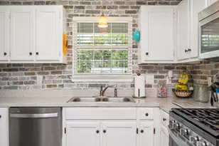 3010 Windsor Cir, Crestview, FL 32539 - Photo 7