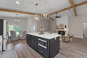 8306 Vickie St, Pensacola, FL 32514 - Photo 49