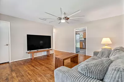 309 Cloverdale Boulevard, Fort Walton Beach, FL 32547 - Photo 11