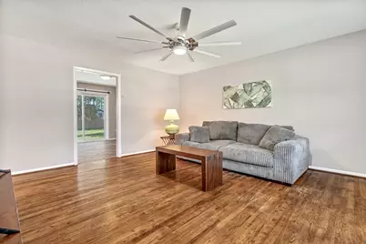 309 Cloverdale Boulevard, Fort Walton Beach, FL 32547 - Photo 9