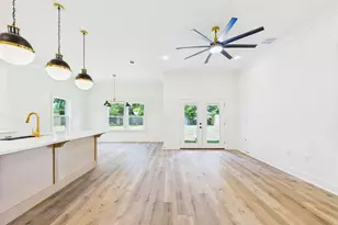 19 A Bayview Dr, Shalimar, FL 32579 - Photo 13