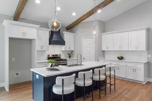 8328 Vickie St, Pensacola, FL 32514 - Photo 5