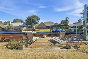 1602 Bataan Ln, Gulf Breeze, FL 32563 - Photo 5