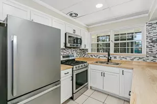 123 SW Robinwood Dr SW, Fort Walton Beach, FL 32548 - Photo 5