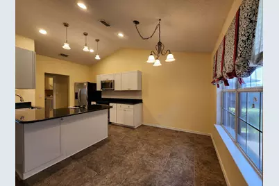 2359 Heritage Circle, Navarre, FL 32566 - Photo 9