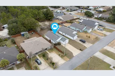 8484 Barrancas Street, Navarre, FL 32566 - Photo 31