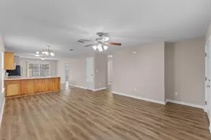 8484 Barrancas St, Navarre, FL 32566 - Photo 5