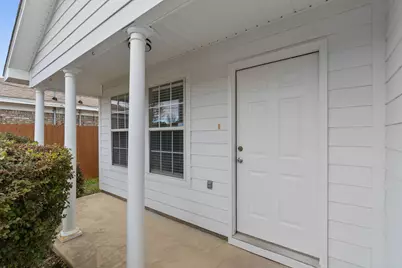 8484 Barrancas Street, Navarre, FL 32566 - Photo 3