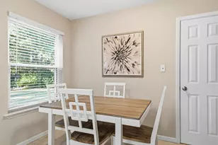 1058 E Troon Dr E, Niceville, FL 32578 - Photo 19