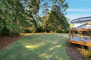 1058 E Troon Dr E, Niceville, FL 32578 - Photo 9