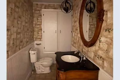 426 W James Lee Boulevard W, Crestview, FL 32536 - Photo 9