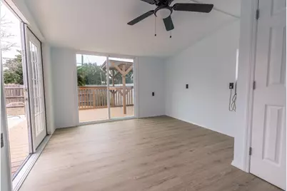 300 NW Victoria Avenue NW, Fort Walton Beach, FL 32548 - Photo 23