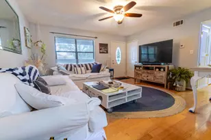 300 NW Victoria Ave NW, Fort Walton Beach, FL 32548 - Photo 7