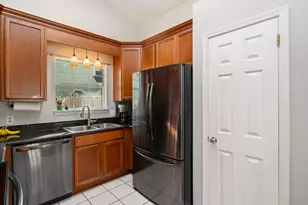 1221 Charleston Cir, Fort Walton Beach, FL 32547 - Photo 9