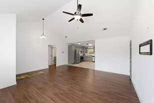 402 Serene Ct, Crestview, FL 32539 - Photo 7