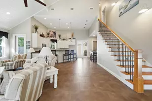 266 Florida Ave, Valparaiso, FL 32580 - Photo 5