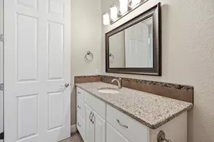 266 Florida Ave, Valparaiso, FL 32580 - Photo 39