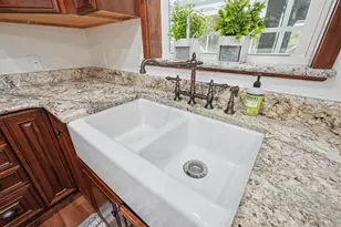 5128 Soundside Dr, Gulf Breeze, FL 32563 - Photo 21