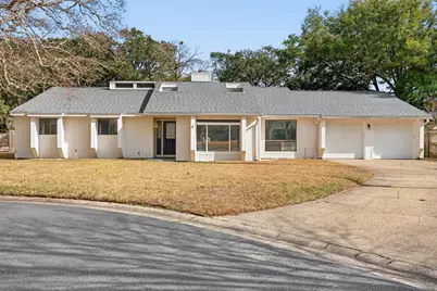 4 Palm Springs Court, Shalimar, FL 32579 - Photo 1