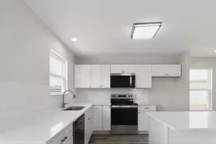 5358 Highview Dr, Crestview, FL 32539 - Photo 9