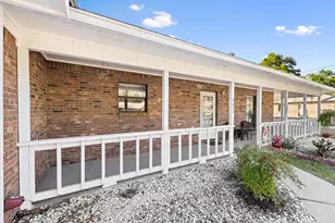 2024 Bayshore Dr, Niceville, FL 32578 - Photo 63