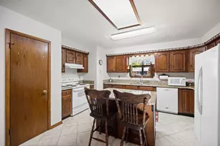 2024 Bayshore Dr, Niceville, FL 32578 - Photo 23