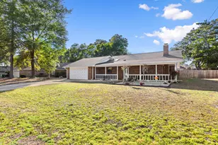 2024 Bayshore Dr, Niceville, FL 32578 - Photo 65