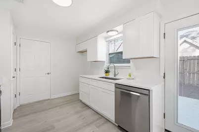 2715 Willow Grove Lane, Fort Walton Beach, FL 32547 - Photo 13