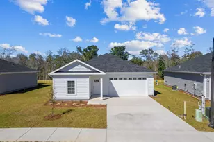 72 Riverwalk Cir, Freeport, FL 32439 - Photo 1