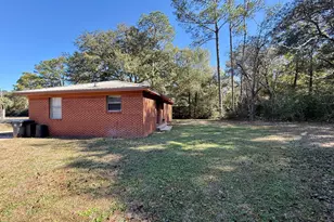 93 Windham Way, Defuniak Springs, FL 32433 - Photo 3