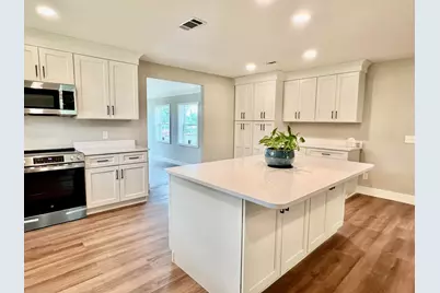 16 N 1st Street N, Defuniak Springs, FL 32433 - Photo 5