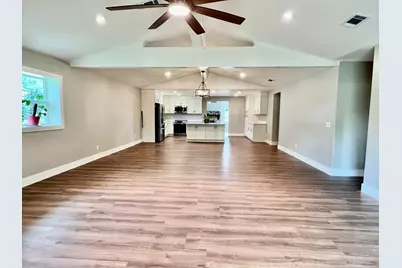 16 N 1st Street N, Defuniak Springs, FL 32433 - Photo 11