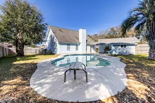 4565 Scarlet Dr, Crestview, FL 32539 - Photo 27
