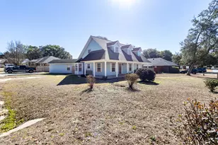 4565 Scarlet Dr, Crestview, FL 32539 - Photo 5