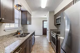 4565 Scarlet Dr, Crestview, FL 32539 - Photo 11