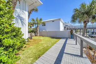 610 Lagoon Dr, Destin, FL 32541 - Photo 49