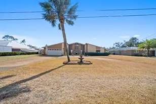 2661 Island View Dr, Panama City, FL 32405 - Photo 45