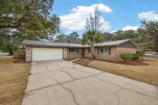 199 College Cove, Niceville, FL 32578 - Photo 1