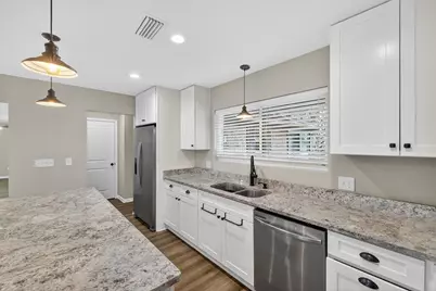 199 College Cove, Niceville, FL 32578 - Photo 11